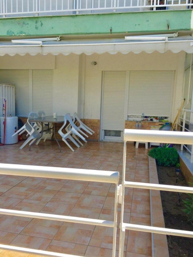 Cosy Apartment Peraía Екстериор снимка